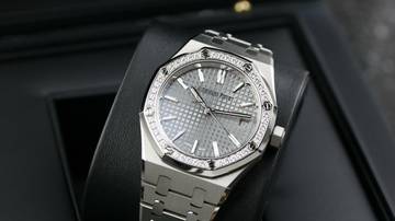 Thumbnail von Audemars Piguet Royal Oak Diamond Bezel - Grey - New - Fullset - 2024