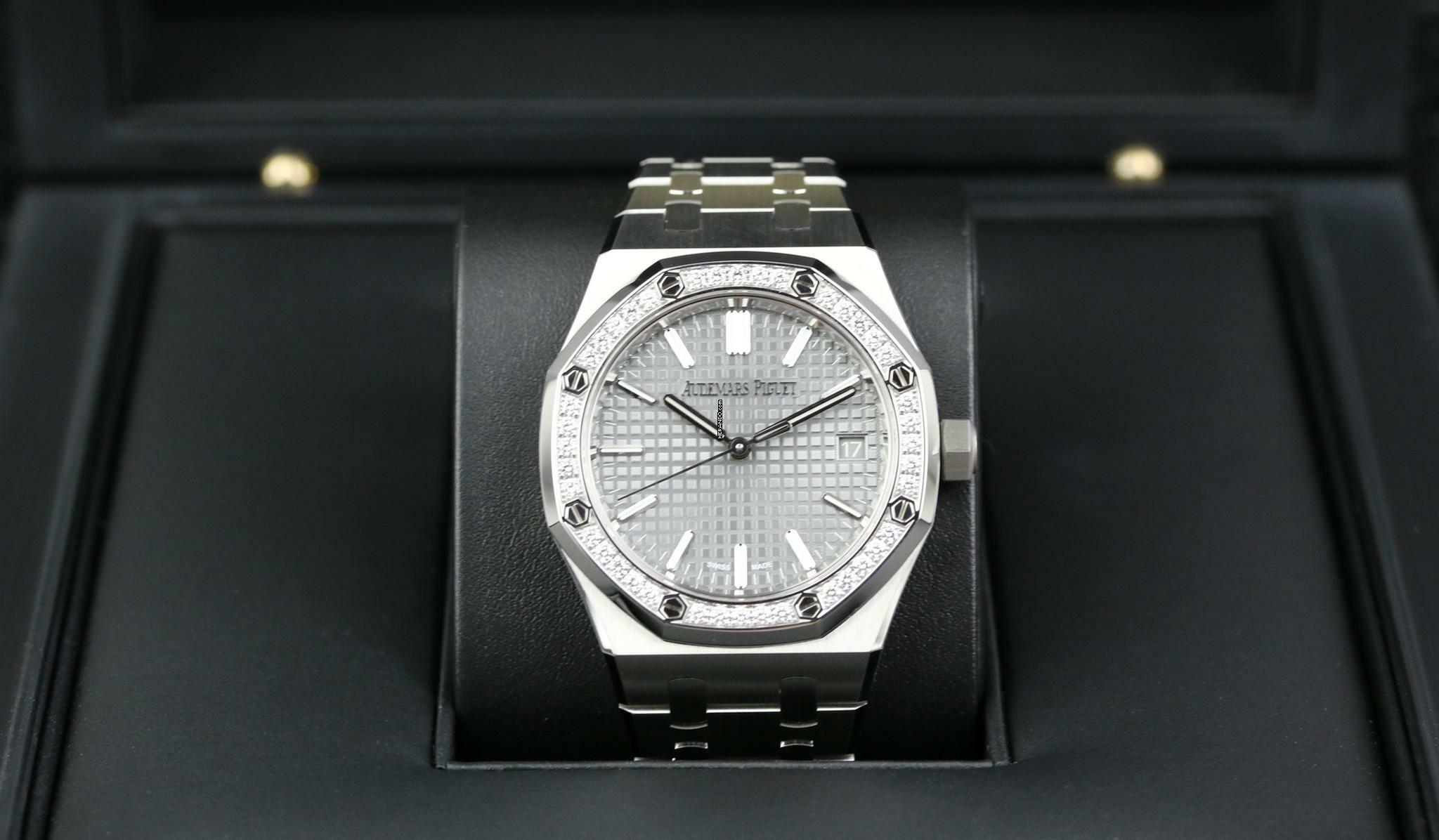Thumbnail von Audemars Piguet Royal Oak Diamond Bezel - Grey - New - Fullset - 2024
