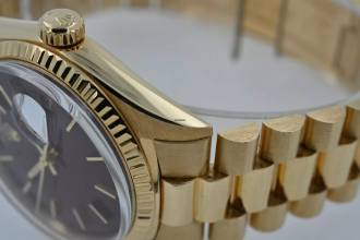 Thumbnail von Rolex Day-Date 36 Oyster Perpetual Day Date 18k Gold Stella Oxblood Red Dial Full Set LC USA