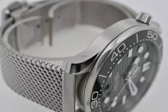 Thumbnail von Omega Seamaster Diver 300 M Professional 300M 21030422010001 Green Grün Milanaise