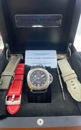  Panerai Luminor Submersible FULL SET with Box and Papers +3 Bands in Top Condition 