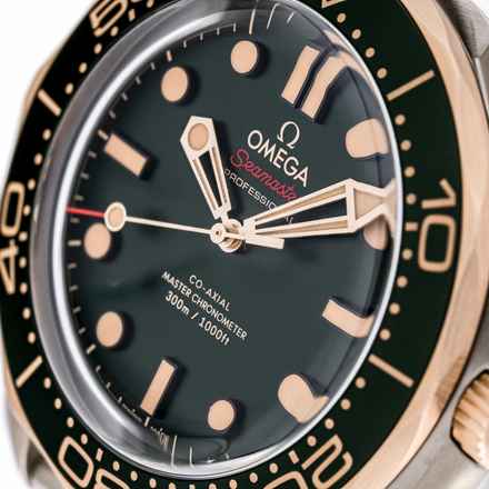  Omega Seamaster Diver 300 M Gold On Titan – 210.90.42.20.10.001 – NEW & Unworn – 02/2026 Full Set 