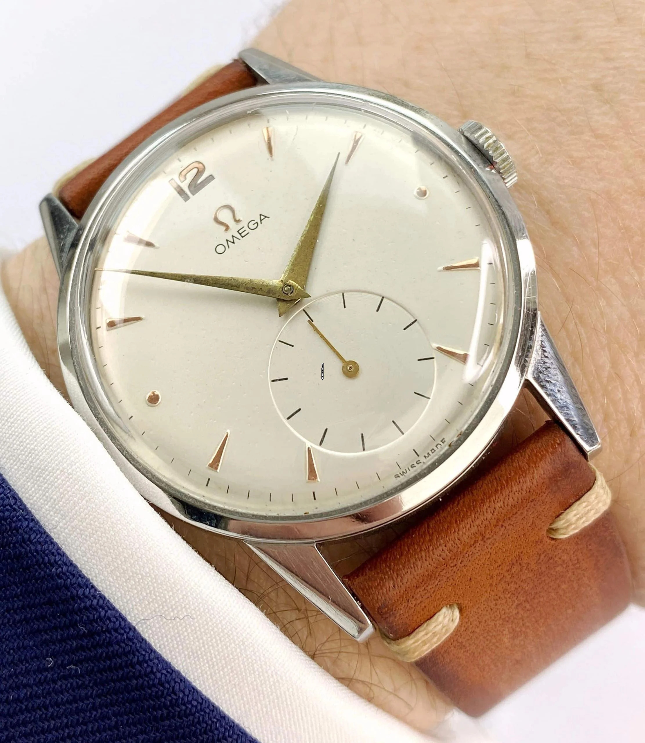 Omega Classic Serviced Oversize Jumbo Vintage 38mm 2272 2272