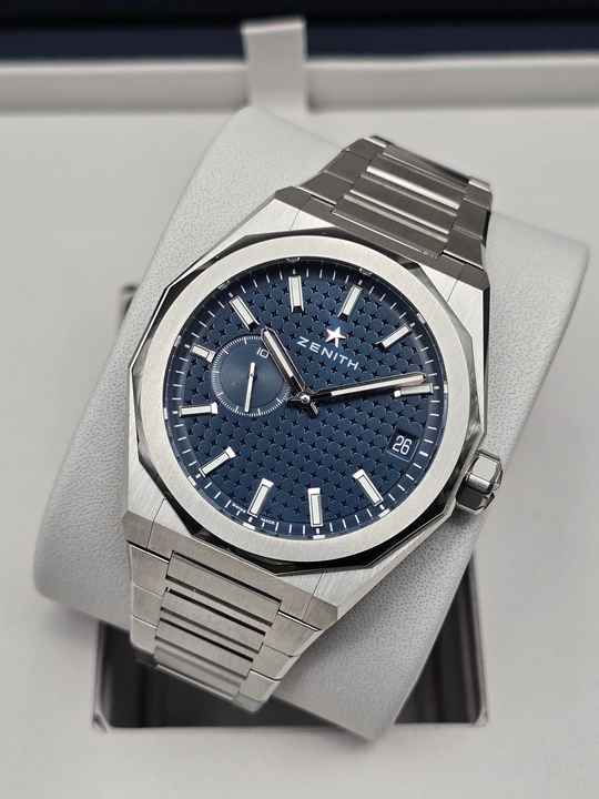  Zenith Defy Skyline 41mm 03.9300.3620/51.I001 Blue Dial Unworn/New Condition Full Set 2-2026 
