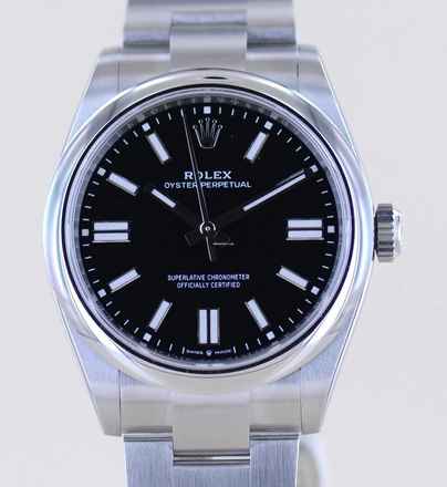 Rolex Oyster Perpetual schwarz Dial Rehaut black 41mm 134300 B+P 