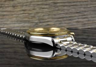 Thumbnail von Omega Speedmaster Date 39 Automatik TIP TOP VINTAGE Stahl / Gold langes Armband