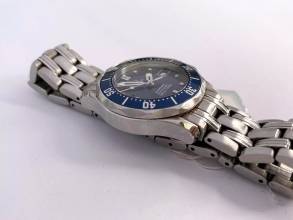 Thumbnail von Omega Seamaster Diver 300 M Professional Diver 300 M 28mm Vintage Quarz James Bond Lady Damen 258380 258380