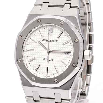  Audemars Piguet Royal Oak Selfwinding 39 White – 15300ST.OO.1220ST.01 – like NEW – 2018 Full Set 