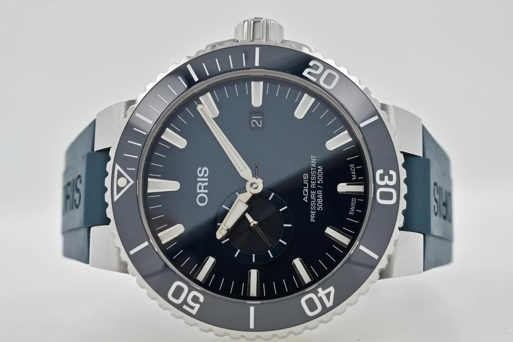  Oris Aquis Small Second 01 743 7733 4155 45.5mm 