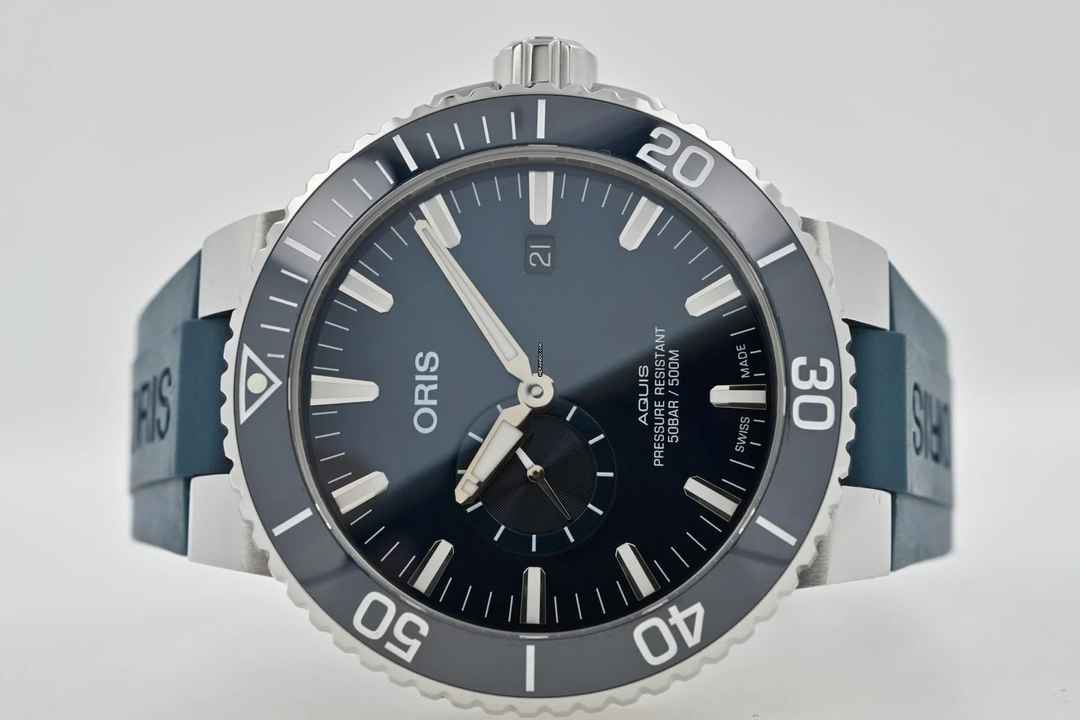  Oris Aquis Small Second 01 743 7733 4155 45.5mm 