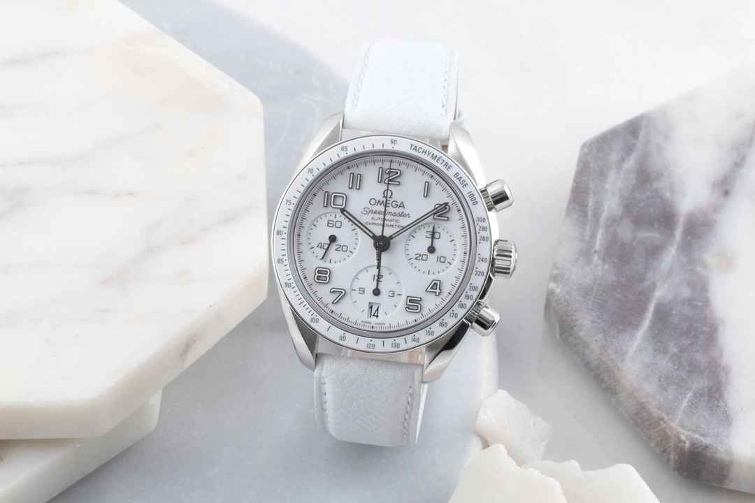  Omega Speedmaster Ladies Chronograph Date 38 Chronograph Automatik Lady 324.33.38.40.04.001 