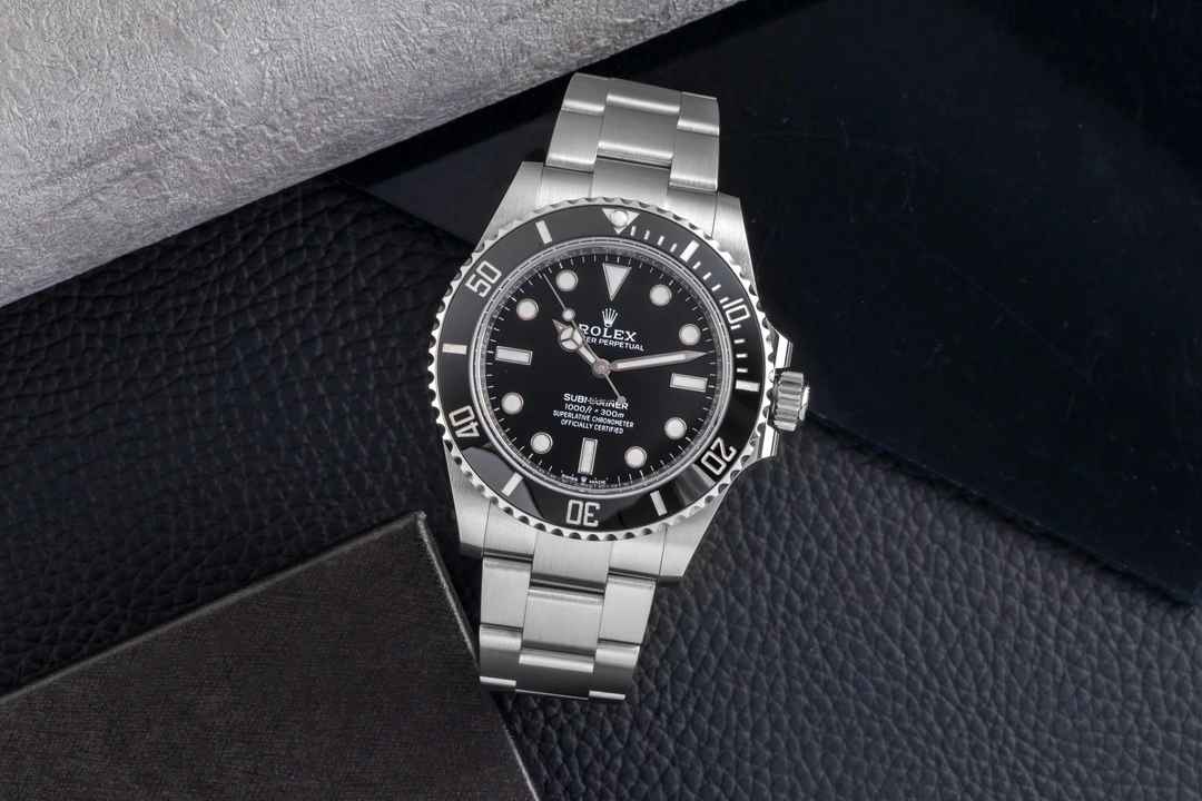  Rolex Submariner (No Date) Edelstahl Automatik Herrenuhr Ref. 124060 B&P 2021 