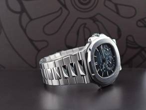 Thumbnail von Patek Philippe Nautilus 5712/1a-001 Like New Full Set. 2015