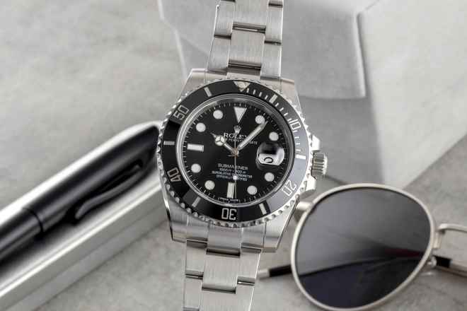  Rolex Submariner Date 40 Stahl Automatik Herrenuhr Ref. 116610LN B&P 2015 