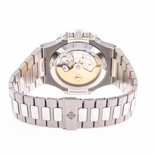 Thumbnail von Patek Philippe Nautilus White Annual Calendar – 5726/1A-010 – like NEW – 2013 Full Set