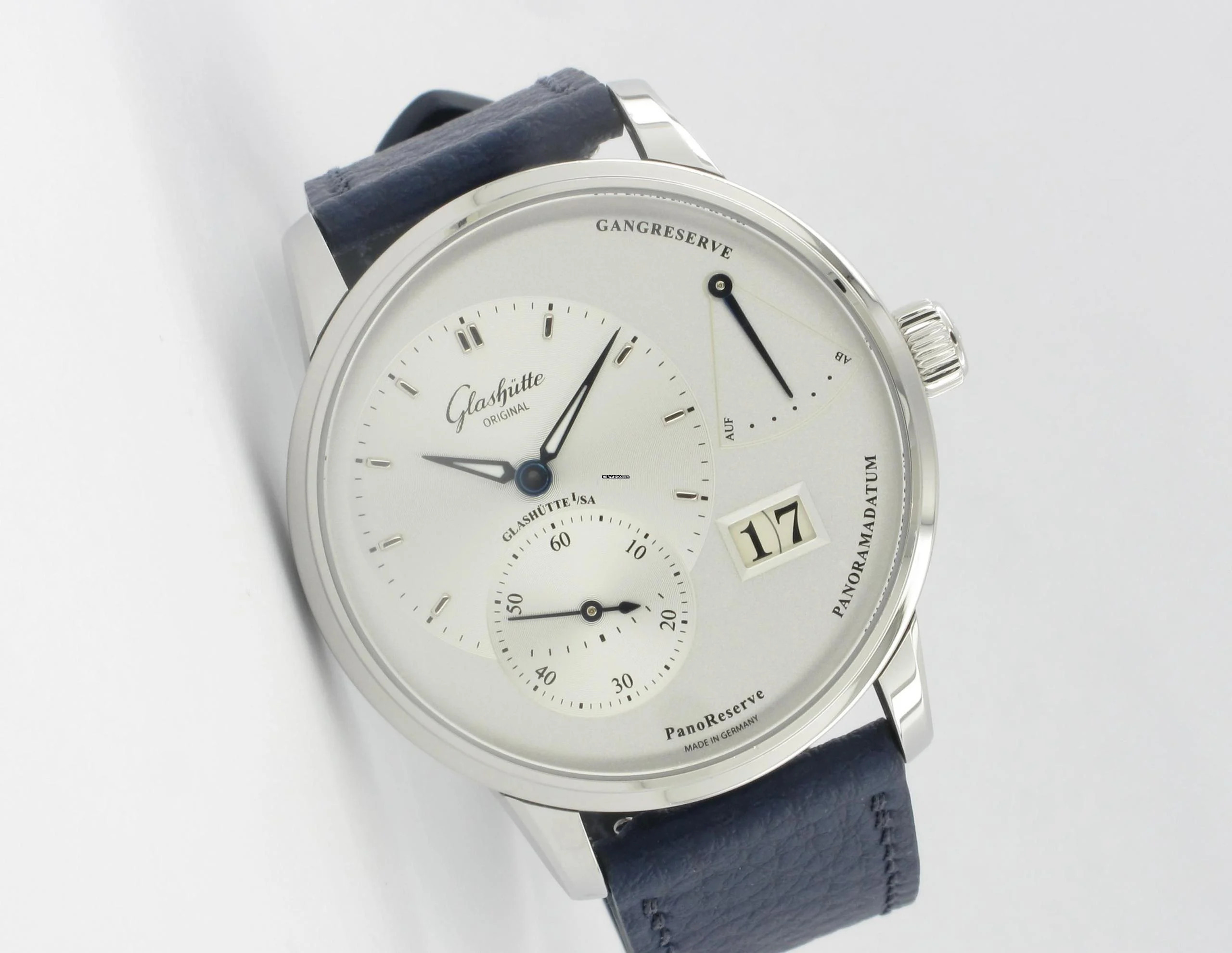 Glashütte Original PanoReserve 40mm
