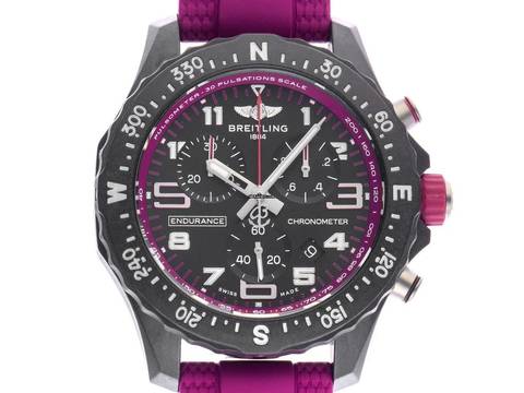  Breitling Endurance Pro Breitlight Ref.X83310F61B1S1 2025 Full Set Ungetragen Endurance Pro Lila 38mm 