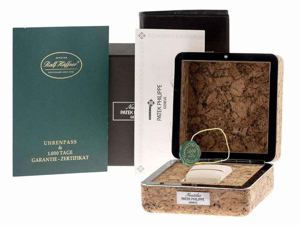  Patek Philippe Nautilus 40th Anniversary Ref.5976/1G-001 2017 Full Set Original unpoliert Nautilus 40th Anniversary Diamanten 18kt Weißgold 303g 