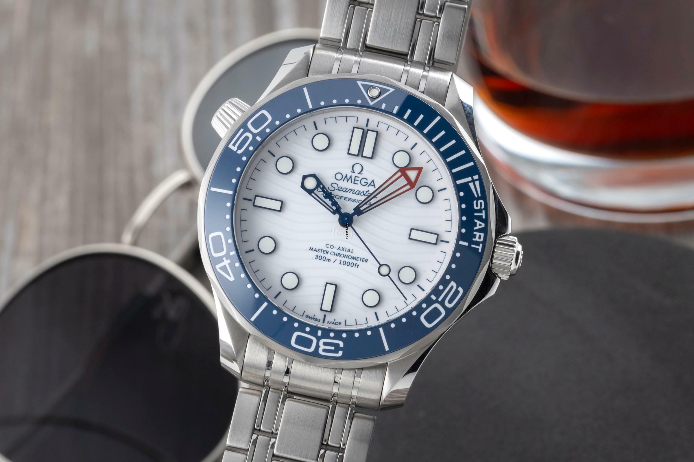 Omega Seamaster Diver 300 M 37th America's Cup Automatik Ref. 210.30.42.20.04.002