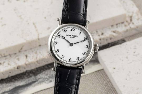  Patek Philippe Calatrava Lady 18K (0,750) Weissgold Handaufzug Damen Ref. 4860 