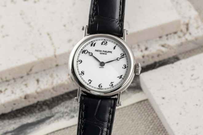  Patek Philippe Calatrava Lady 18K (0,750) Weissgold Handaufzug Damen Ref. 4860 