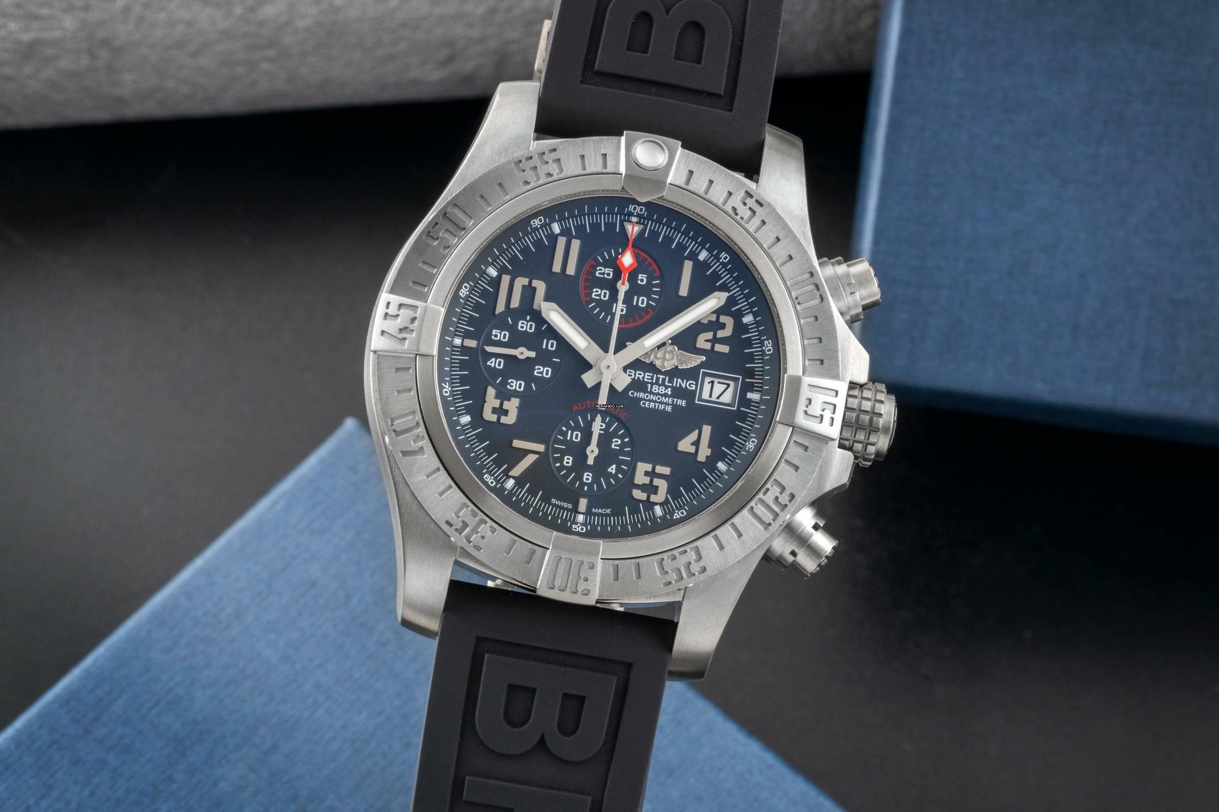  Breitling Avenger Bandit Chronograph Titan Automatik Ref. E1338310/M534 B&P 2018 