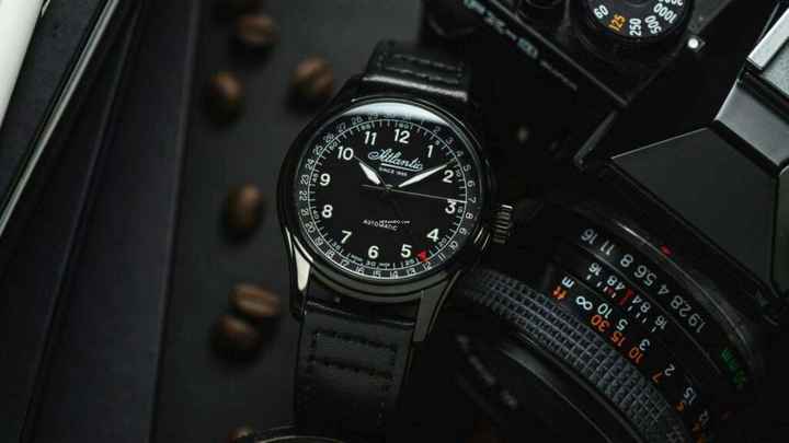  Atlantic Worldmaster Automatik Zeigerdatum PVD schwarz 