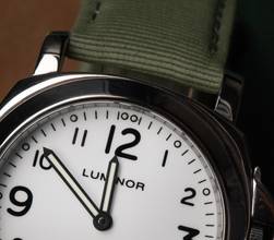 Thumbnail von Panerai Luminor Base Rare White Dial