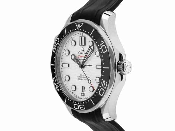  Omega Seamaster Diver 300 M Ref.210.30.42.20.04.001 2025 Full Set Ungetragen Seamaster Diver 300M Kautschuk Faltschließe 