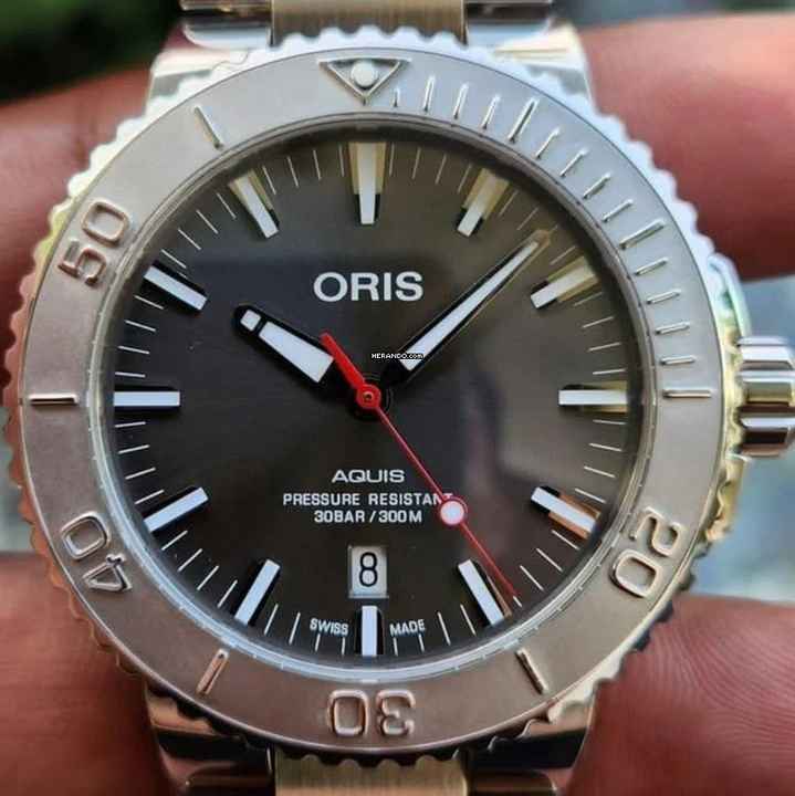  Oris Aquis Date Relief NEW FULL SET 