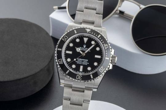  Rolex Submariner (No Date) Edelstahl Automatik Herrenuhr Ref. 124060 B&P 2023 