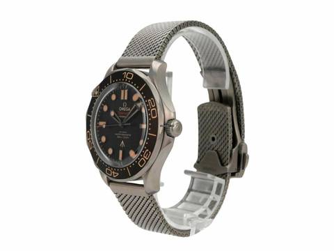  Omega Seamaster Diver 300 M Master 007 Edition 210.90.42.20.01.001 
