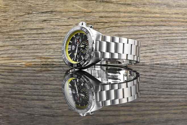  TAG Heuer Formula 1 Quarz Chronograph 43MM Quartz Carbon Dial 