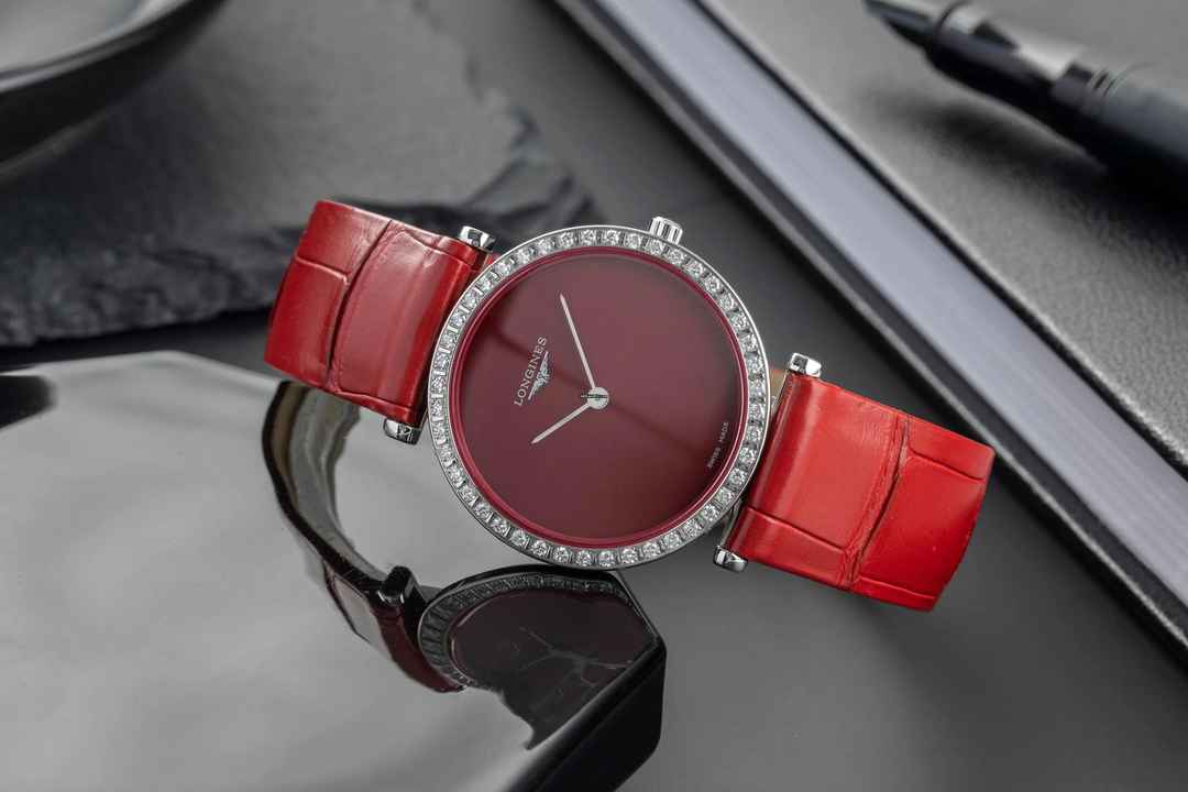  Longines La Grande Classique Stahl Diamanten Damen Ref. L4.523.0.91.2 B&P 2022 