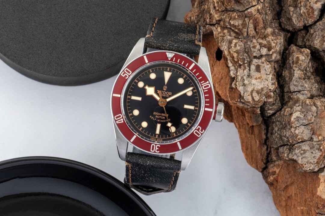  Tudor Black Bay Heritage Black Bay Smiley Dial Automatik Herrenuhr Ref. 79220R B&P 2012 