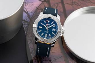 Thumbnail von Breitling Avenger GMT 45 Automatik Stahl Ref. A32395101C1X1 B&P 2024