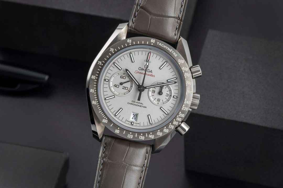  Omega Speedmaster Chronograph Keramik Automatik Herrenuhr 311.93.44.51.99.001 