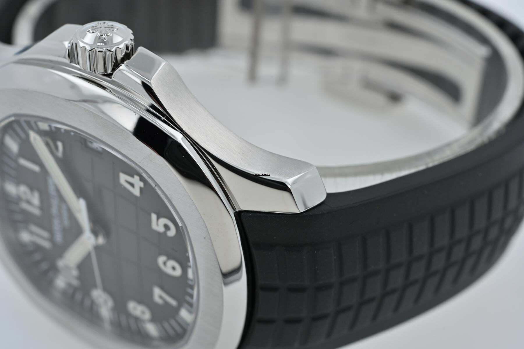  Patek Philippe Aquanaut 38mm Vintage 5165A-001 - Patek Service 03/2026 