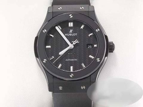  Hublot Classic Fusion Black 42mm 542.cm.1771.rx 2016 Schwarze Keramik Automatik 
