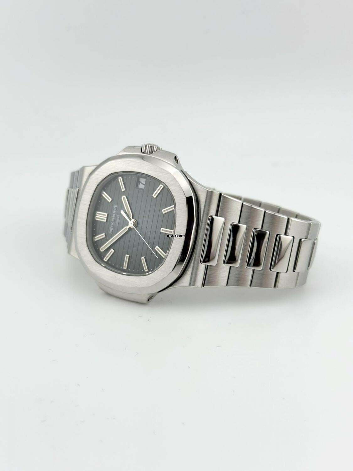 Thumbnail von Patek Philippe Nautilus Stainless Steel - Blue Dial - 5711/1A-010