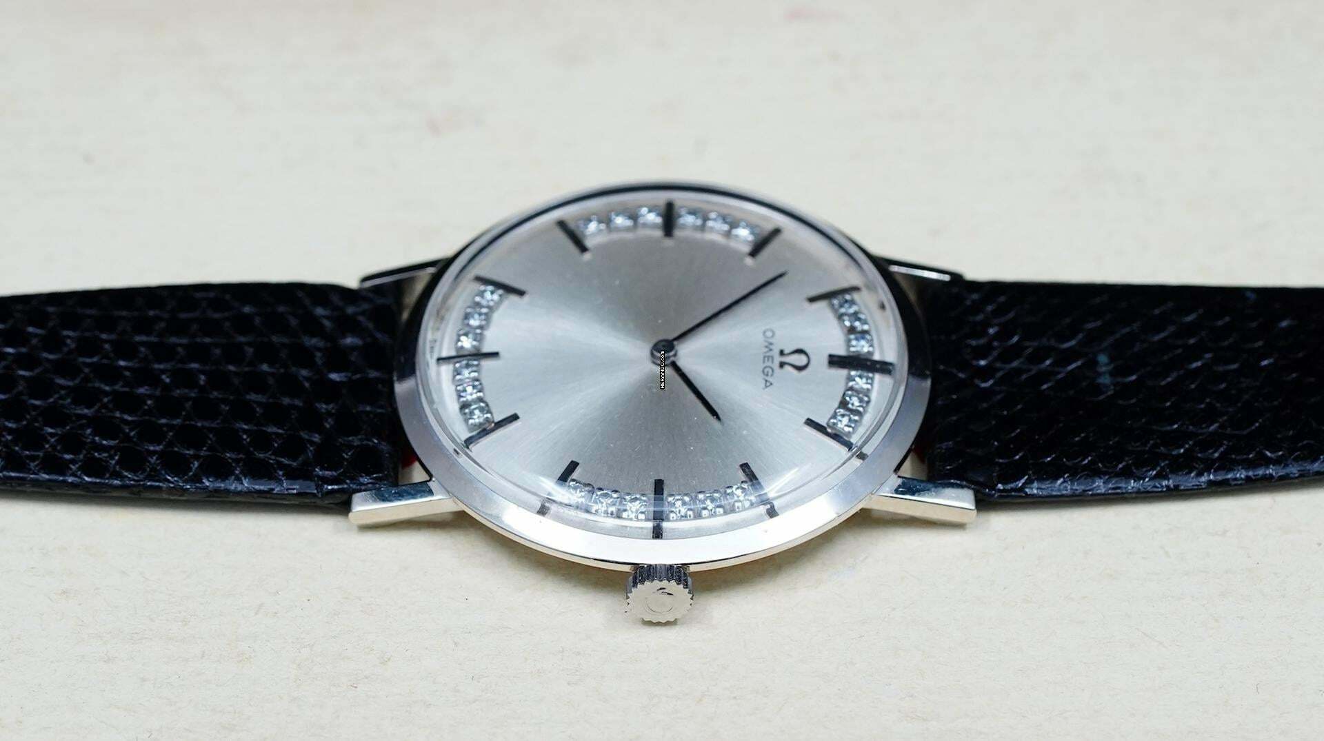 Thumbnail von Omega RARE COCKTAIL WATCH IN WHITE GOLD WITH SPECIAL DIAMOND DIAL D6672