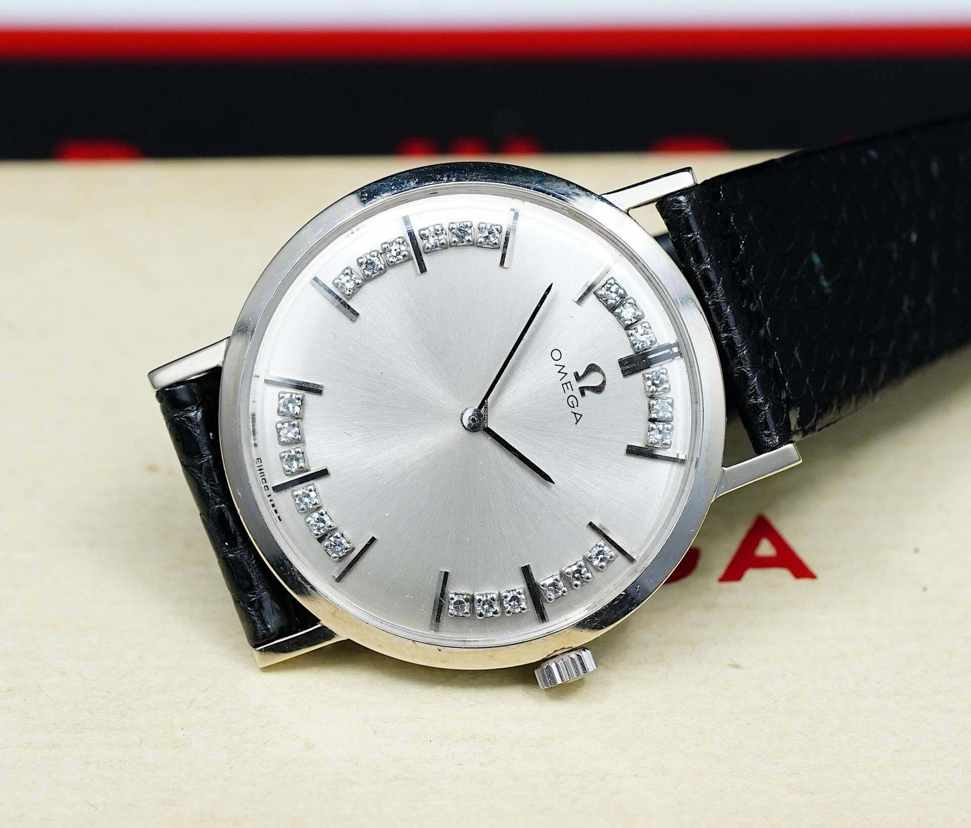 Thumbnail von Omega RARE COCKTAIL WATCH IN WHITE GOLD WITH SPECIAL DIAMOND DIAL D6672