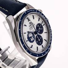 Thumbnail von Omega Speedmaster Professional Moonwatch 50th 'Silver Snoopy Award' – 310.32.42.50.02.001 – NEW & Unworn – 11/2025 Full