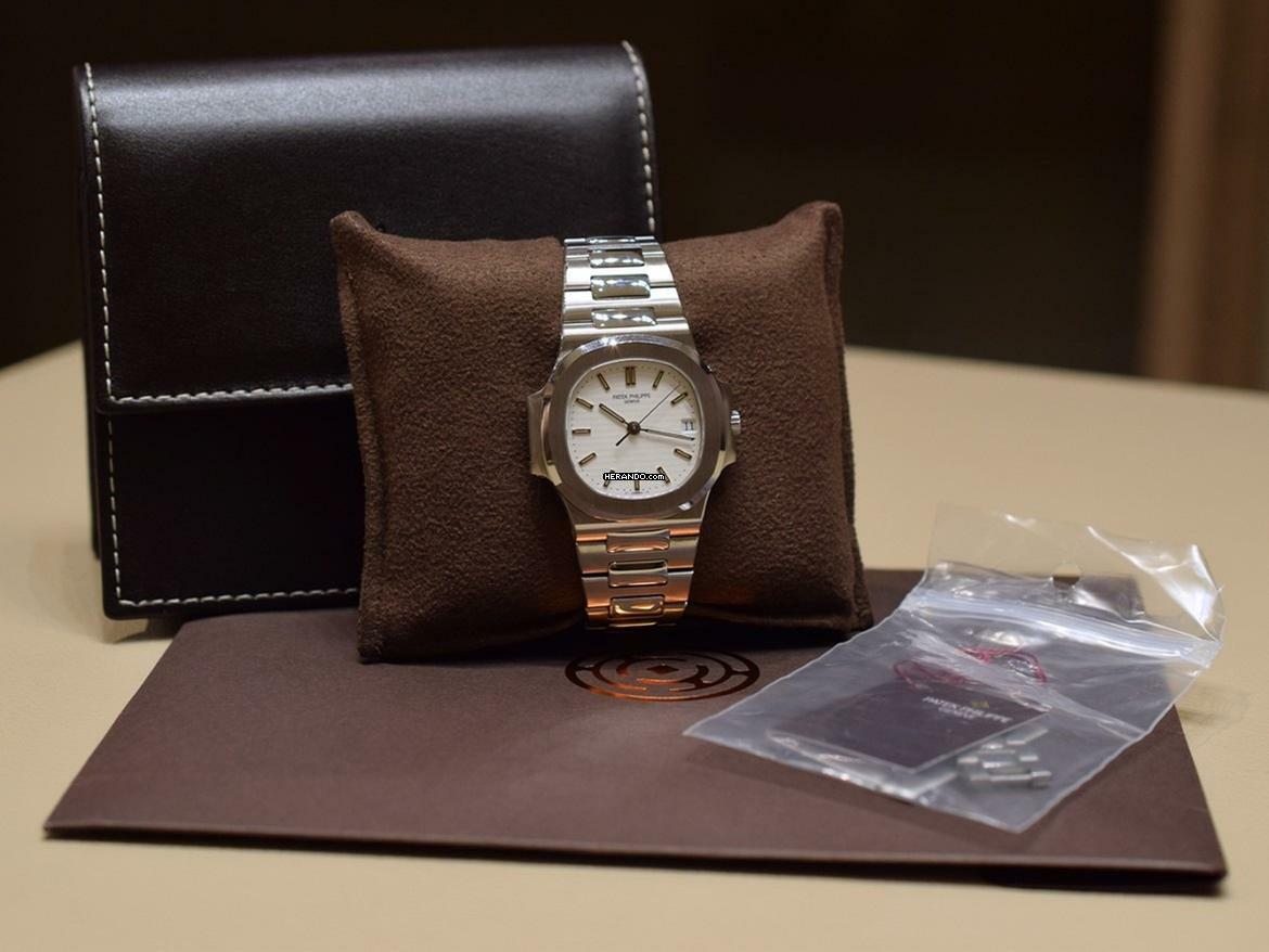 Thumbnail von Patek Philippe Nautilus 3800/1a White Dial - Very Rare - Service Patek