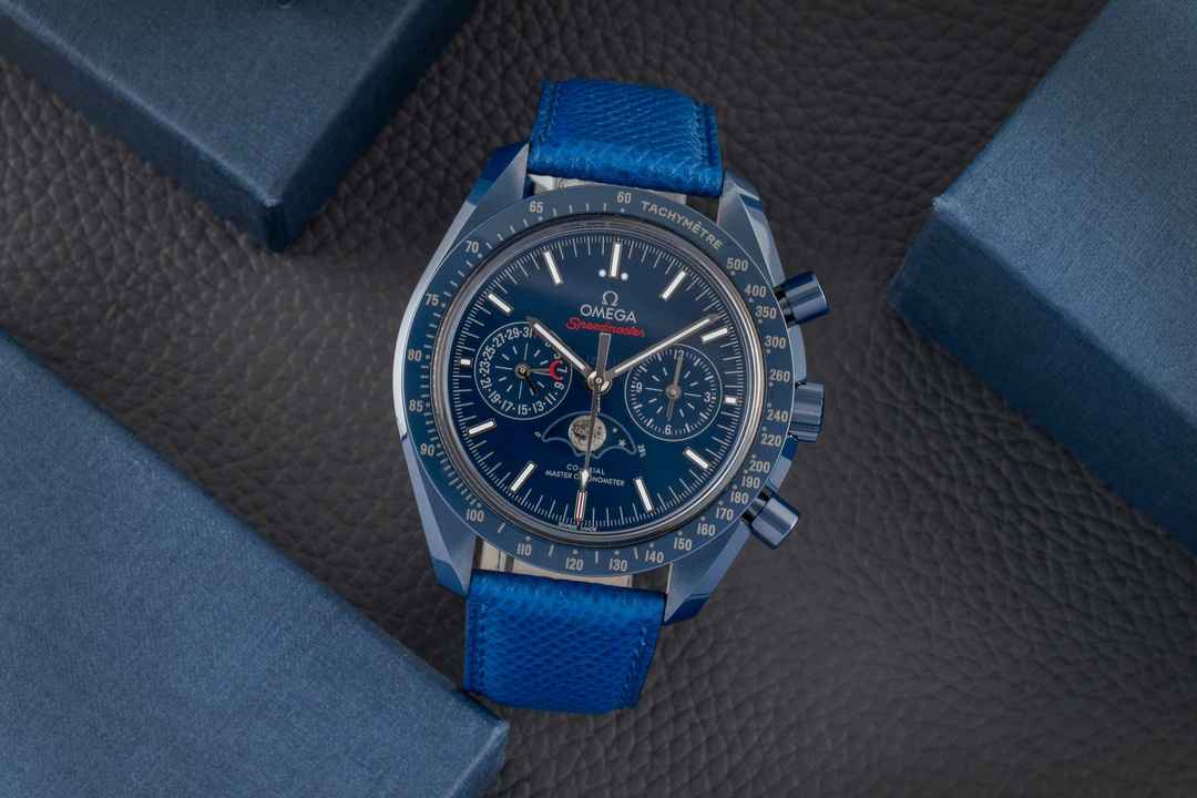  Omega Speedmaster Moonphase Moonwatch Chronograph Keramik 304.93.44.52.03.001 