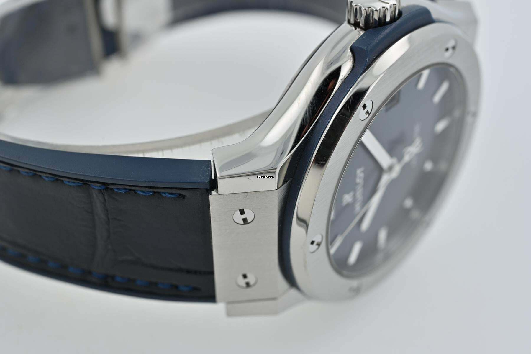 Thumbnail von Hublot Classic Fusion Blue Automatic Titanium 565.NX.7170.LR