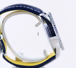 Thumbnail von Breitling Navitimer World 46 mm Chronograph blau Klassiker blue dial B+P