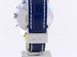 Thumbnail von Breitling Navitimer World 46 mm Chronograph blau Klassiker blue dial B+P