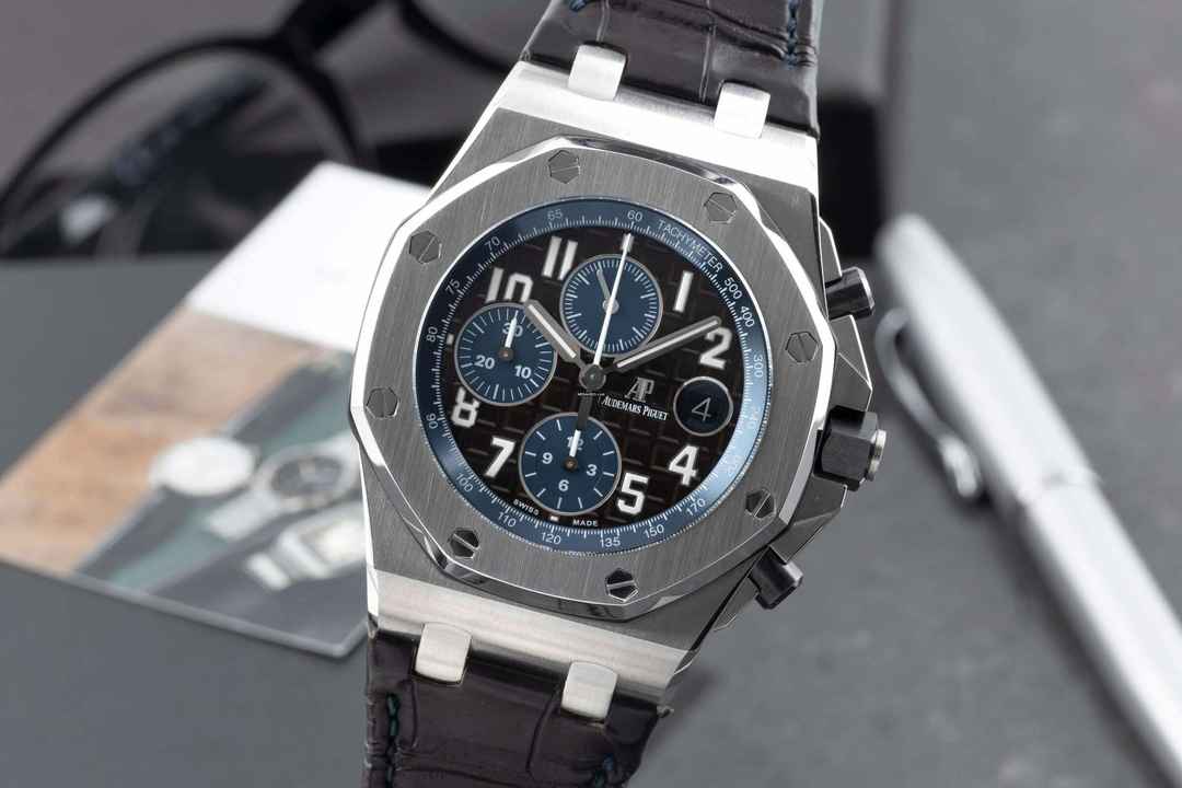  Audemars Piguet Royal Oak Offshore Chronograph Automatik Ref. 26470ST.OO.A099CR.01 B&P 