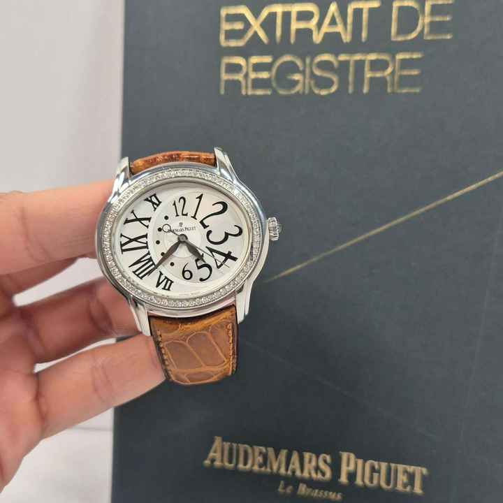  Audemars Piguet Millenary Ladies Lady Diamonds 39mm Automático Completo 